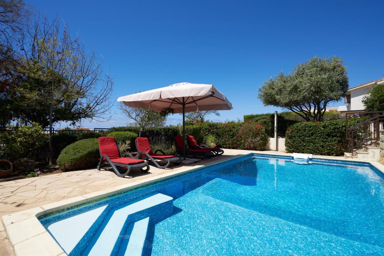 3 Bedroom Villa Madelini With Private Pool, Aphrodite Hills Resort Kouklia Exterior foto